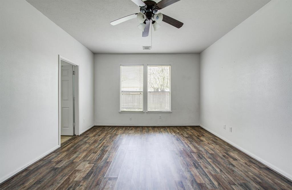 7547 Oakwood Canyon Drive, Cypress, Texas image 32