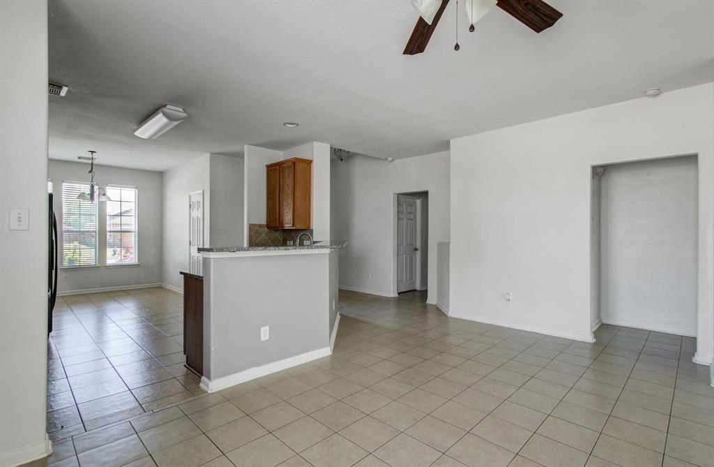 7547 Oakwood Canyon Drive, Cypress, Texas image 22