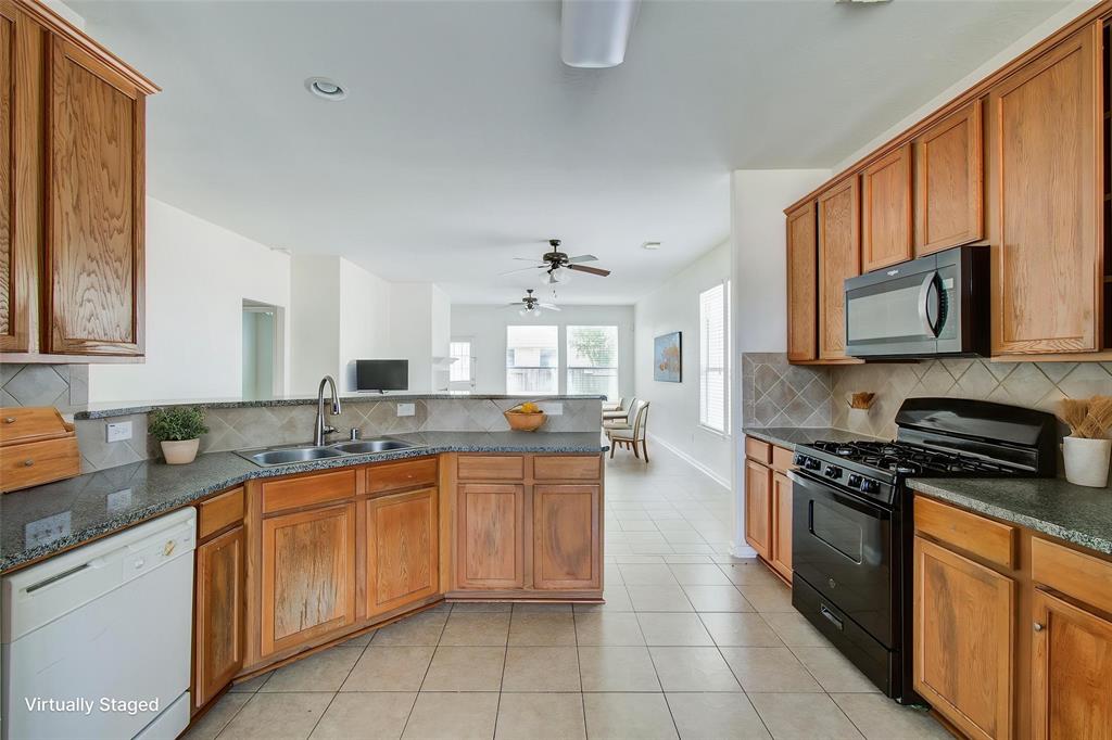 7547 Oakwood Canyon Drive, Cypress, Texas image 25