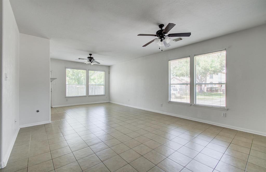 7547 Oakwood Canyon Drive, Cypress, Texas image 17