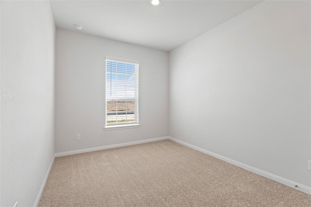 2554 Green Jasper Drive, Iowa Colony, Texas image 8