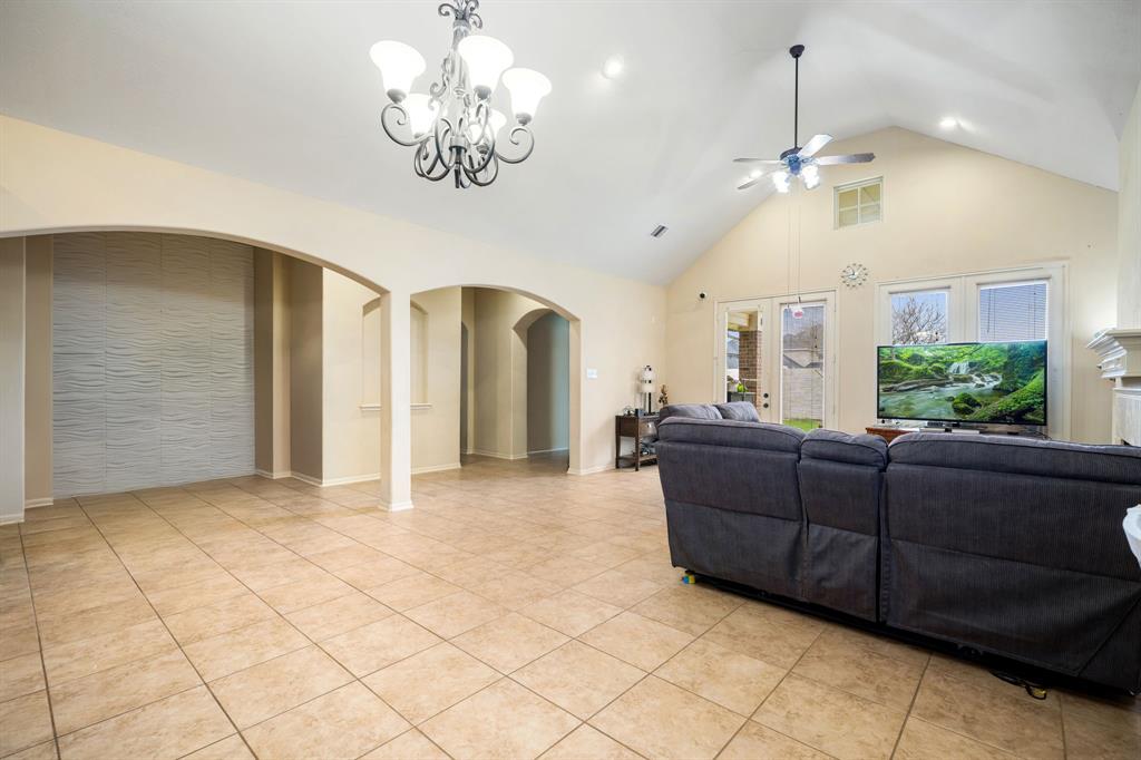 28523 Kinglet Pines Drive, Katy, Texas image 7
