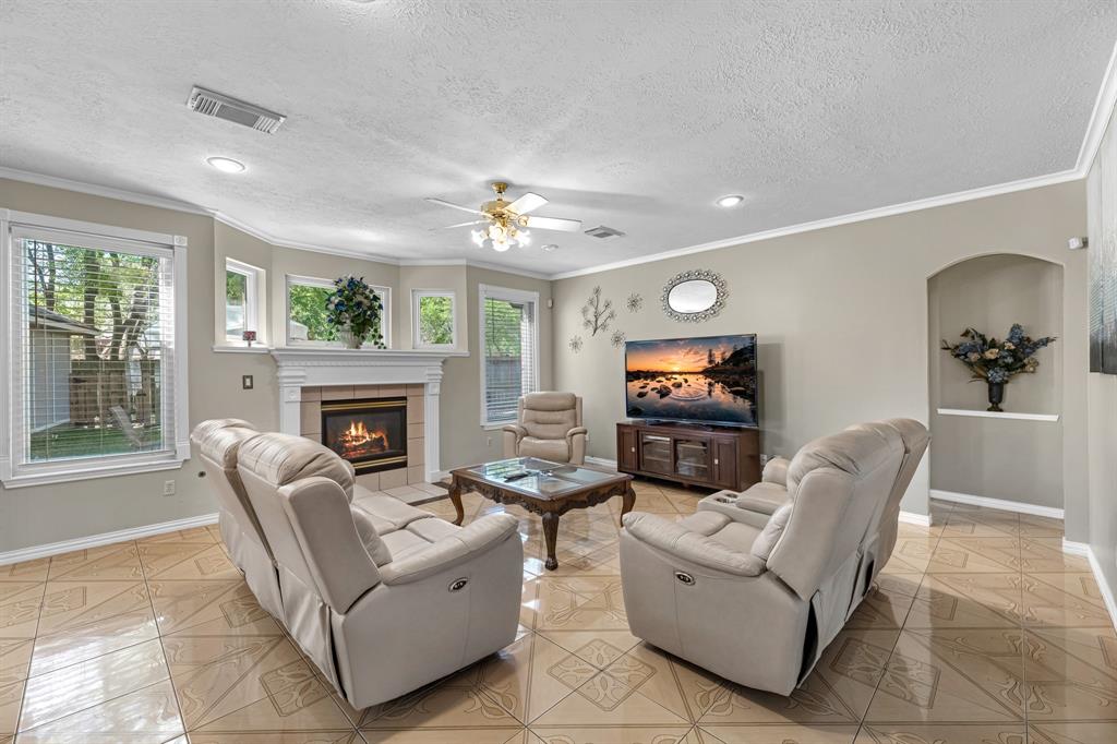 30631 Tealcrest Estates Drive, Spring, Texas image 6