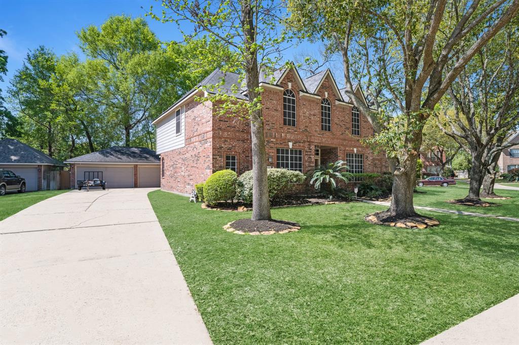 30631 Tealcrest Estates Drive, Spring, Texas image 2