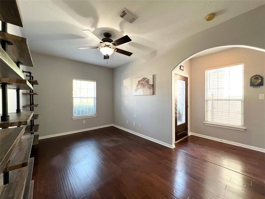 15838 Collinsville Drive, Tomball, Texas image 6