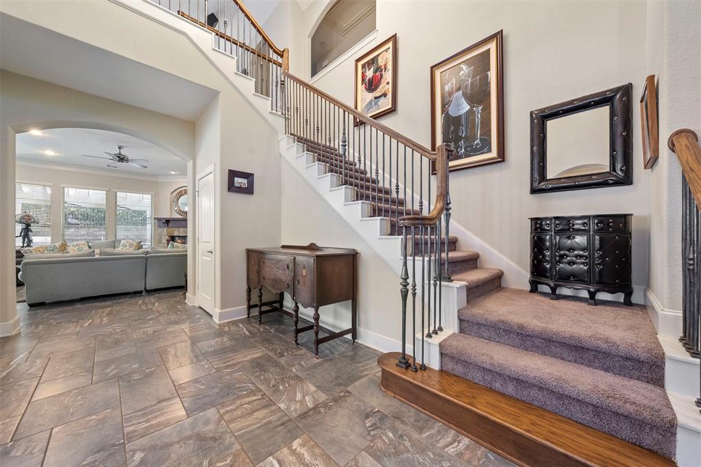 1923 Graystone Hills Drive
