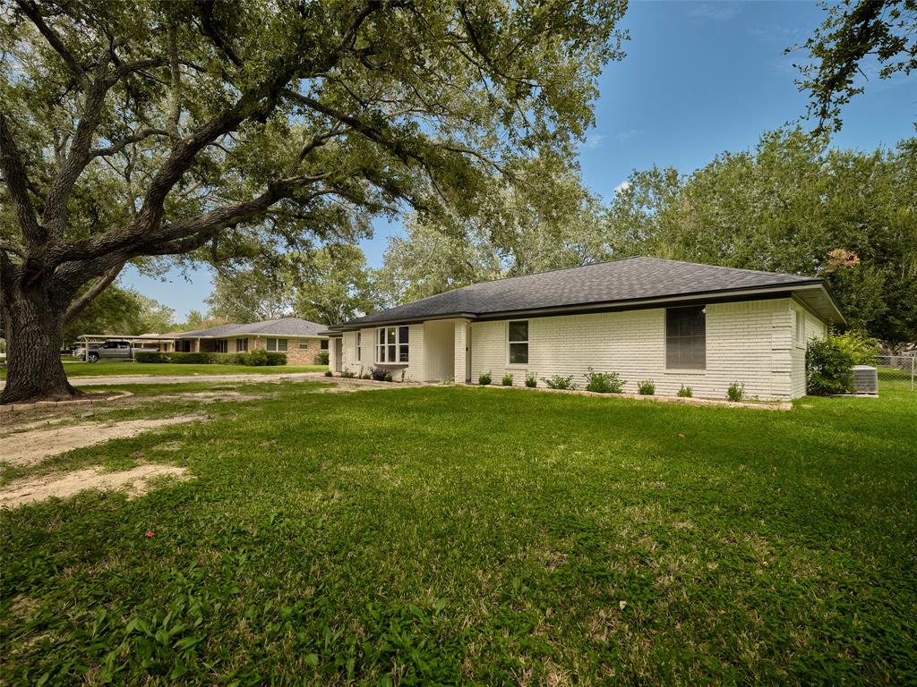 9517 Gene Street, Needville, Texas image 2