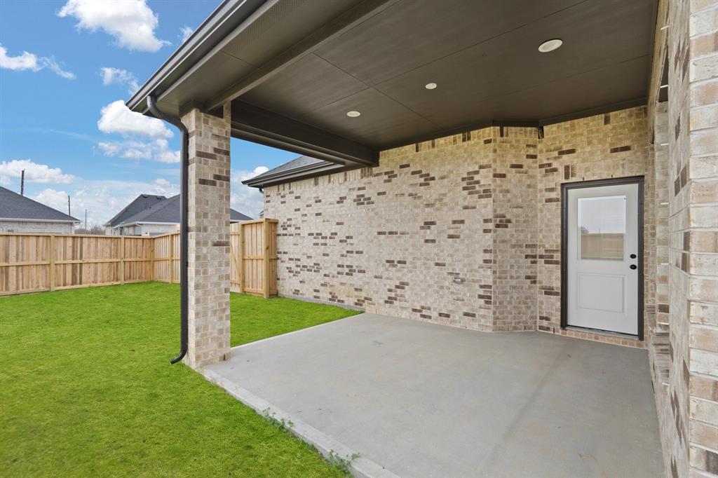 12103 Shoal Court, Mont Belvieu, Texas image 30