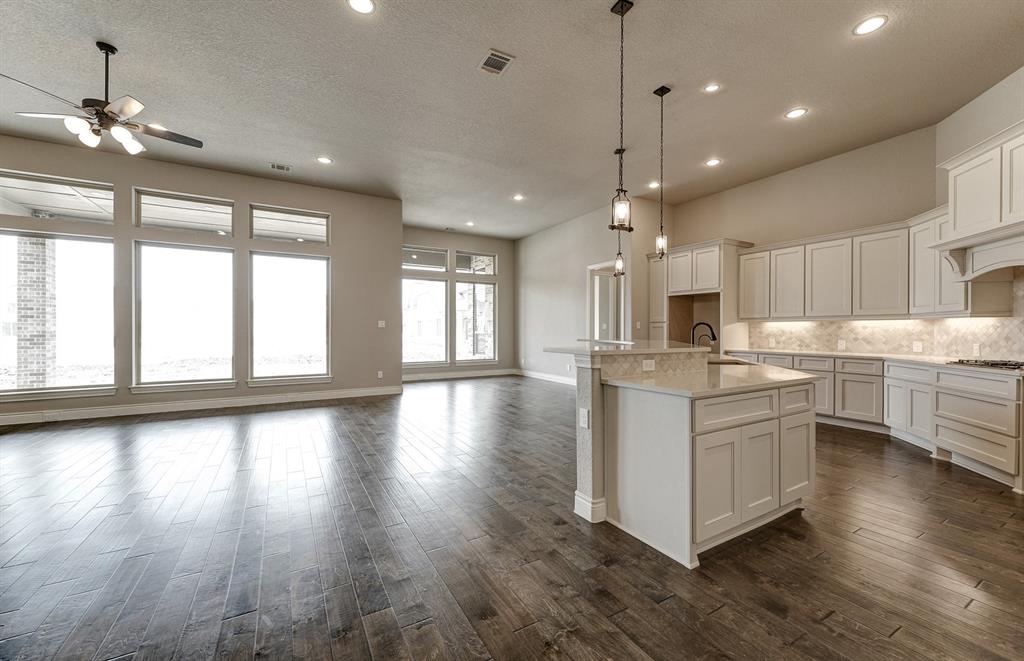 10714 Flamingo Feather Court, Cypress, Texas image 17