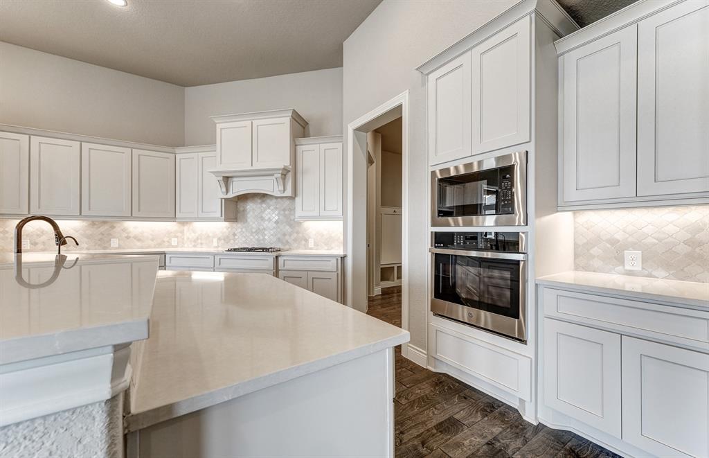10714 Flamingo Feather Court, Cypress, Texas image 12