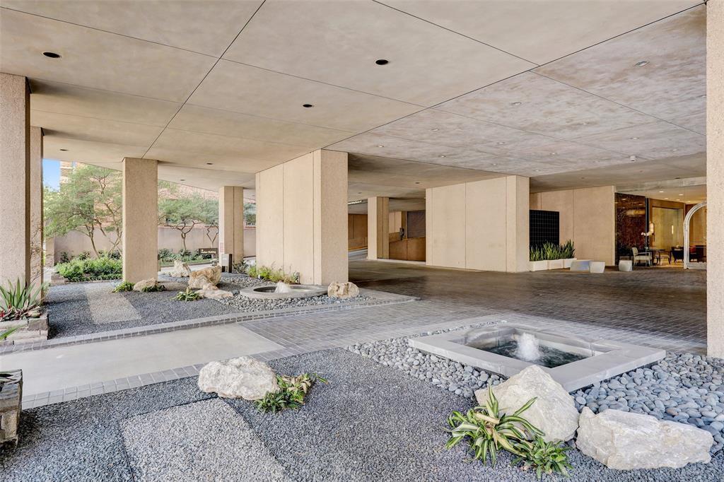 5000 Montrose Boulevard 21A