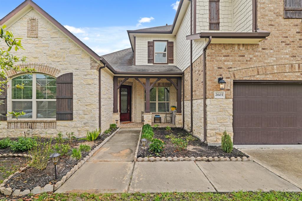 2603 Sunshade Court, Pearland, Texas image 1