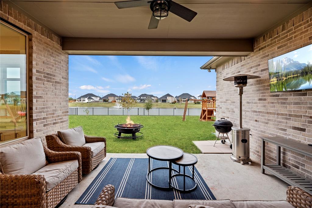 409 Stratus View Court, Katy, Texas image 2
