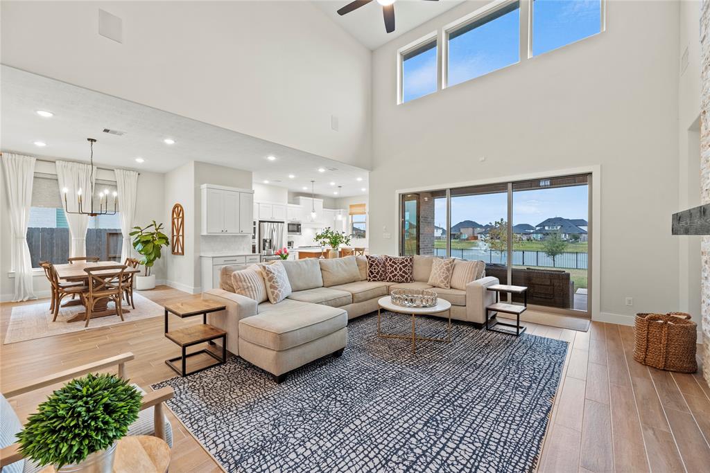 409 Stratus View Court, Katy, Texas image 4