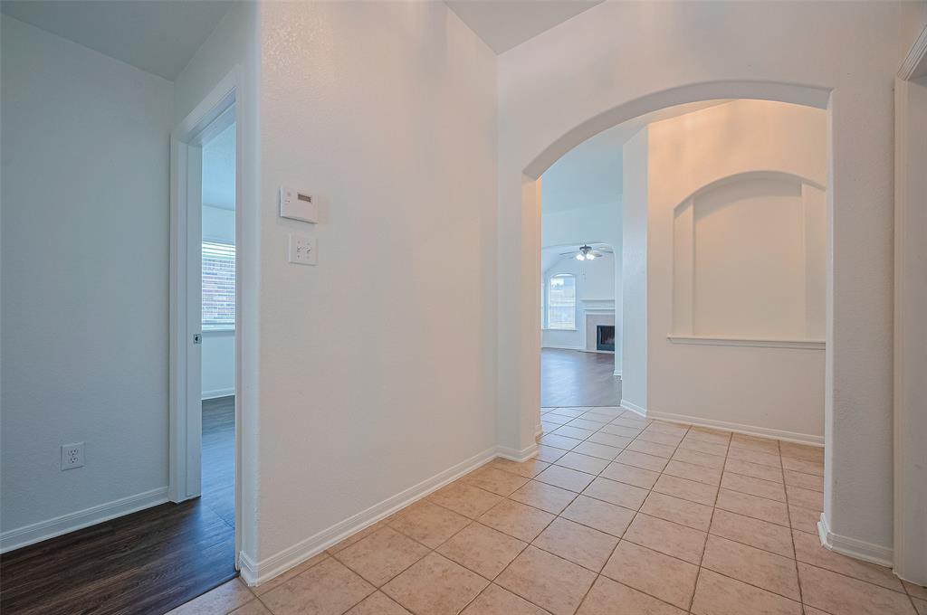 19827 Sternwood Manor Drive, Spring, Texas image 10