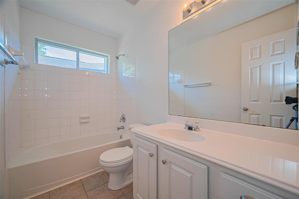 19827 Sternwood Manor Drive, Spring, Texas image 34