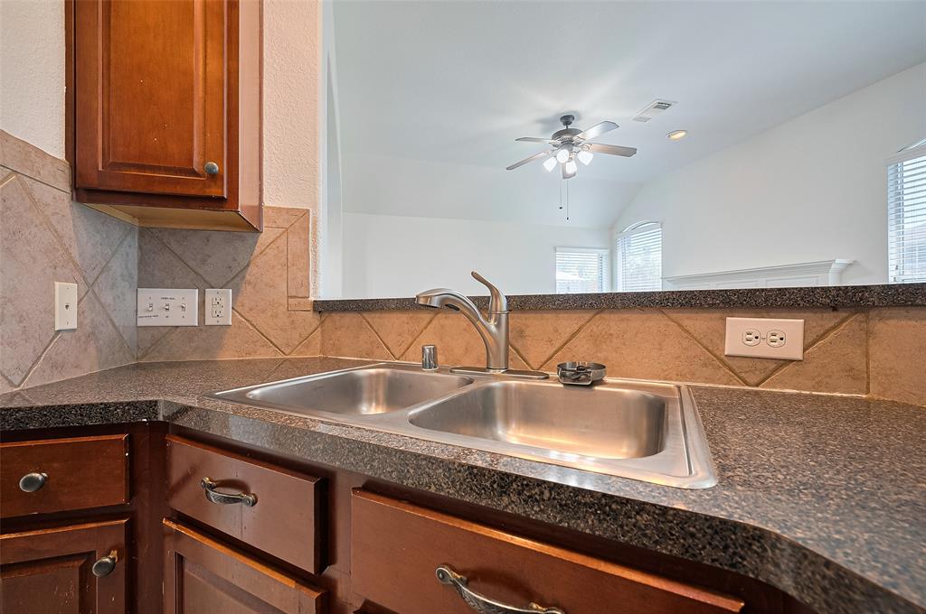 19827 Sternwood Manor Drive, Spring, Texas image 24