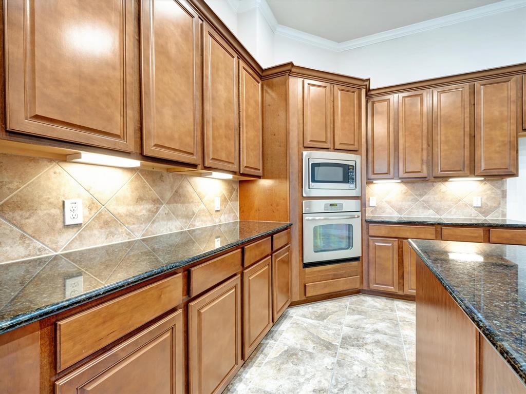 4212 Parkview Terrace Lane, Dickinson, Texas image 17