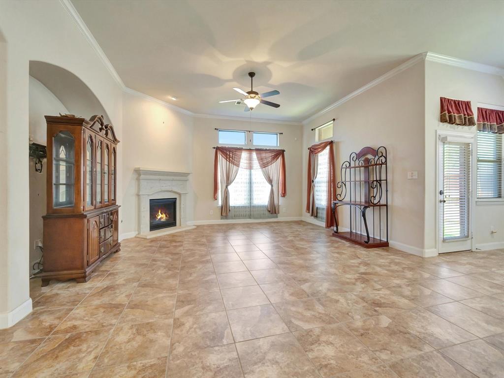4212 Parkview Terrace Lane, Dickinson, Texas image 5