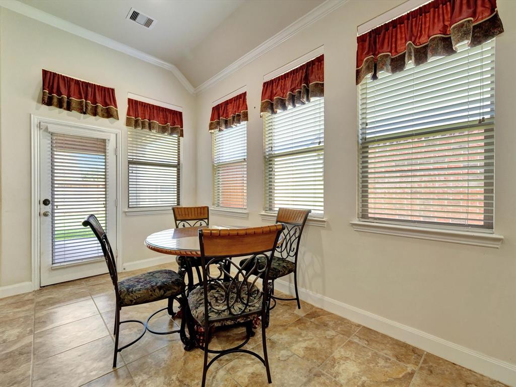 4212 Parkview Terrace Lane, Dickinson, Texas image 9