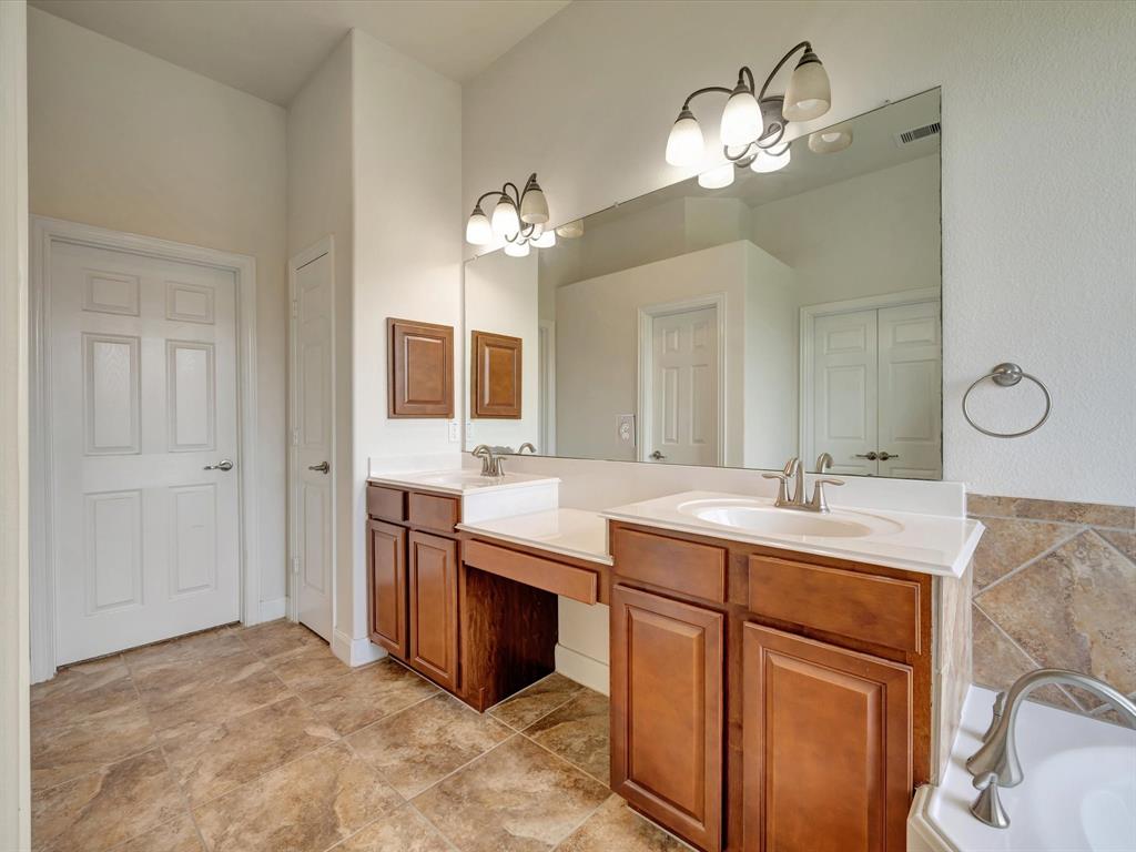4212 Parkview Terrace Lane, Dickinson, Texas image 24