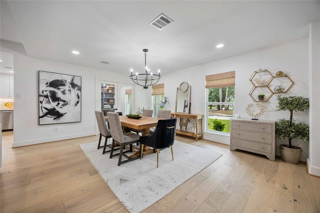 5447 Queensloch Drive, Houston, Texas image 7