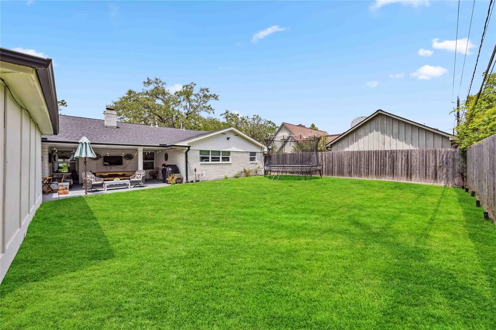 5447 Queensloch Drive, Houston, Texas image 32