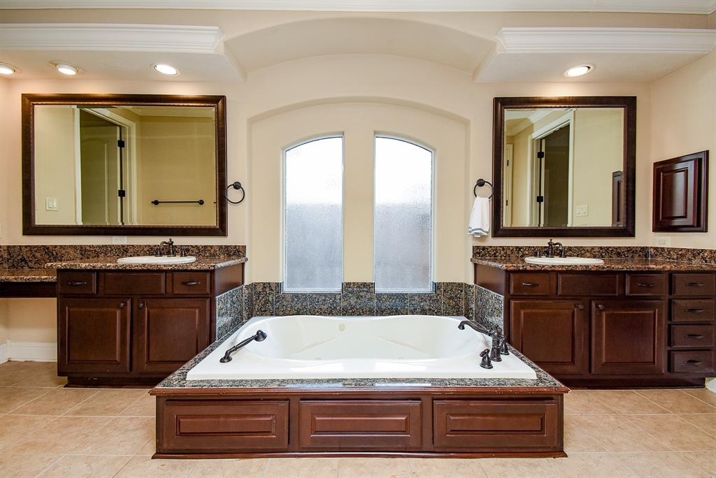 1611 Whitfield Street, Sugar Land, Texas image 25