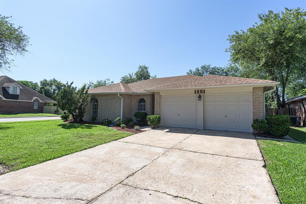 1351 Tenderden Drive, Channelview, Texas image 2