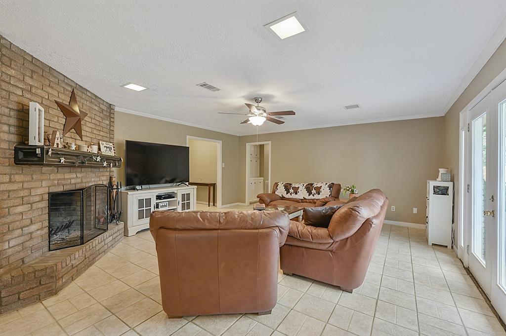 2819 Jennifer Drive, College Station, Texas image 4