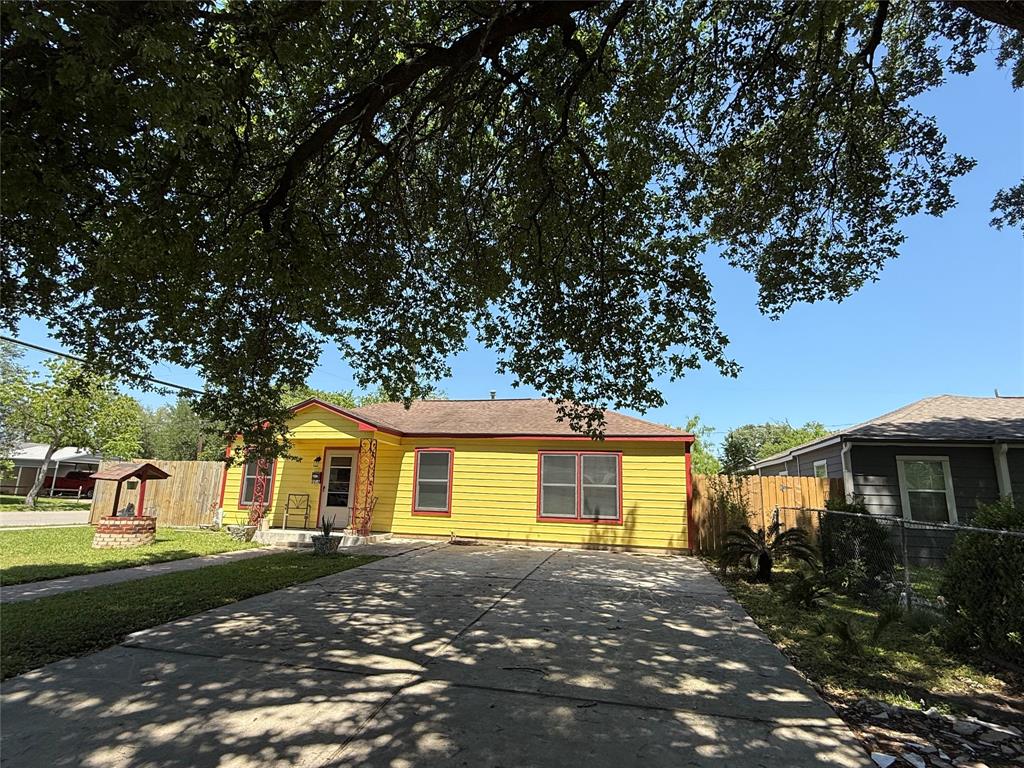 2016 7th Street, Galena Park, Texas image 1