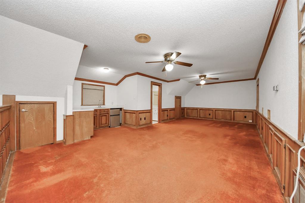 1207 W Edgewood Drive, Friendswood, Texas image 31