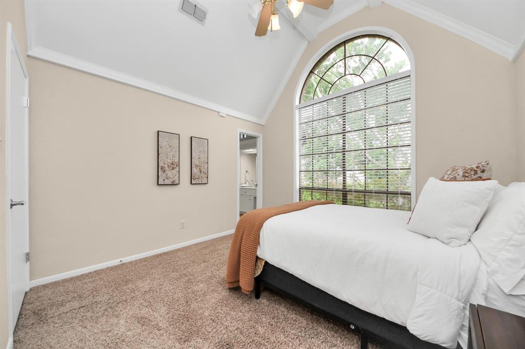 1207 W Edgewood Drive, Friendswood, Texas image 18