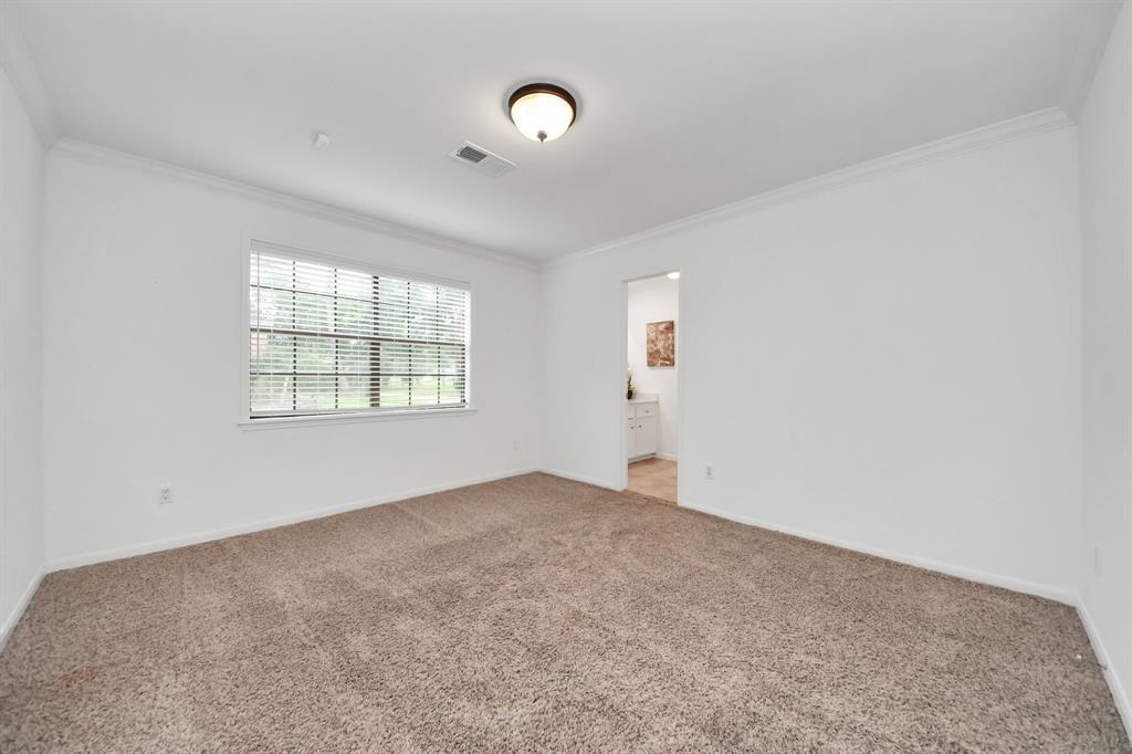 1207 W Edgewood Drive, Friendswood, Texas image 20