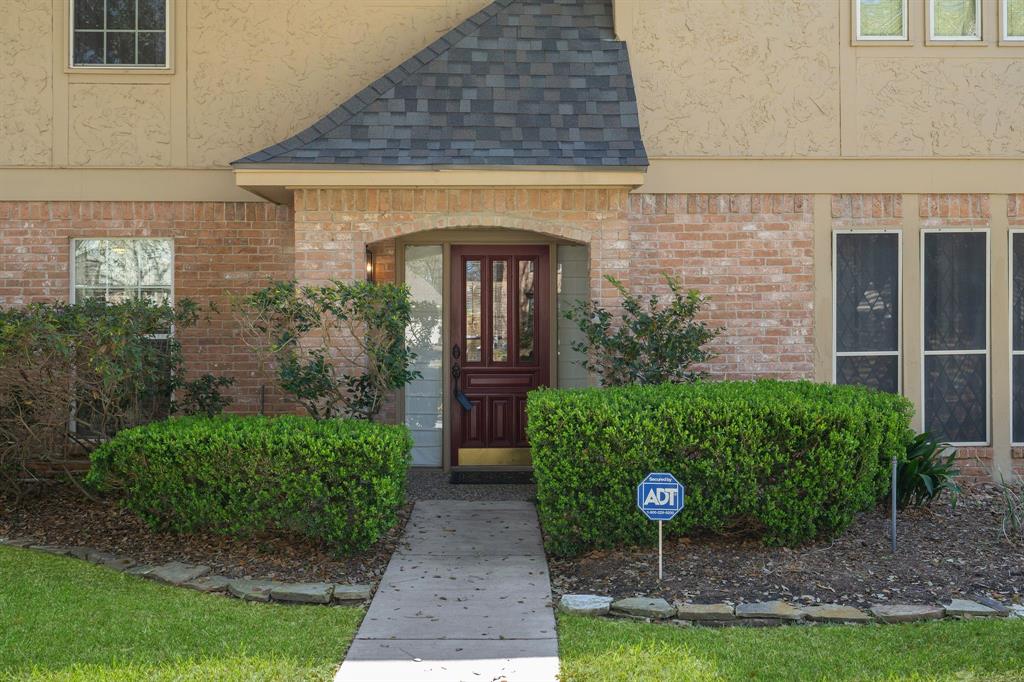 6615 Ampton Drive, Spring, Texas image 3