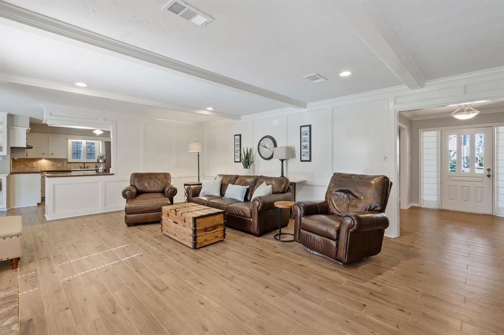 6615 Ampton Drive, Spring, Texas image 10