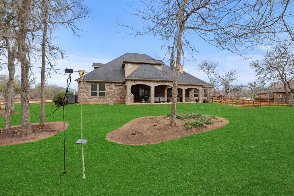32711 Wales Circle, Fulshear, Texas image 35