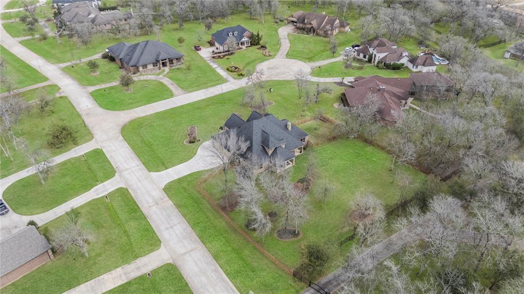 32711 Wales Circle, Fulshear, Texas image 39