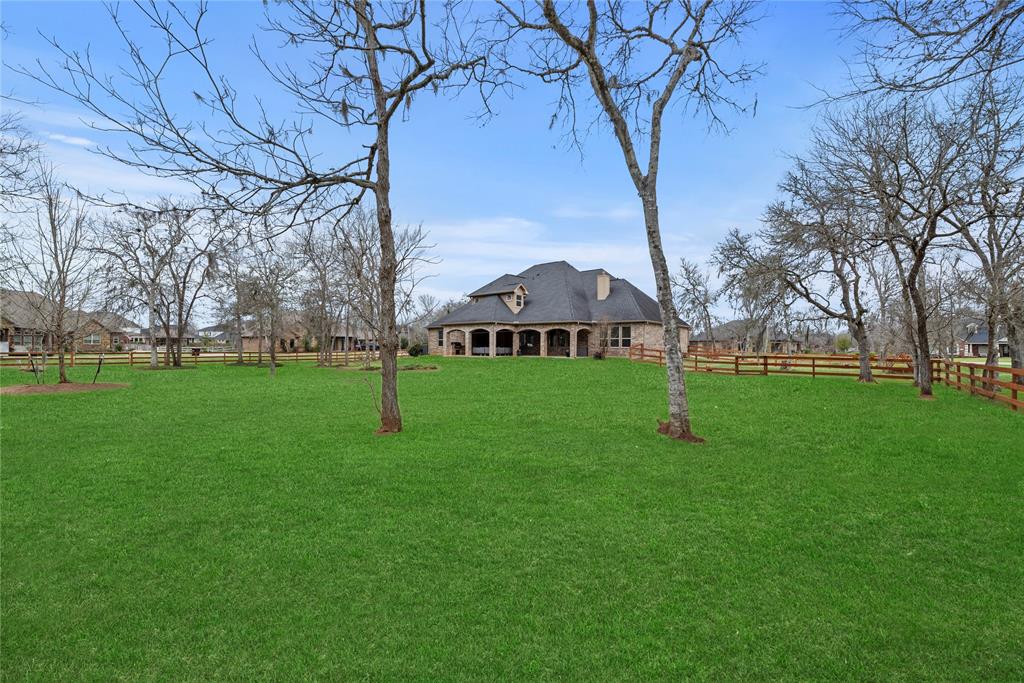 32711 Wales Circle, Fulshear, Texas image 37
