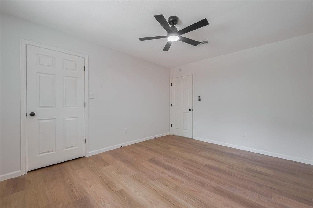 19467 Enchanted Stream Drive, Spring, Texas image 18
