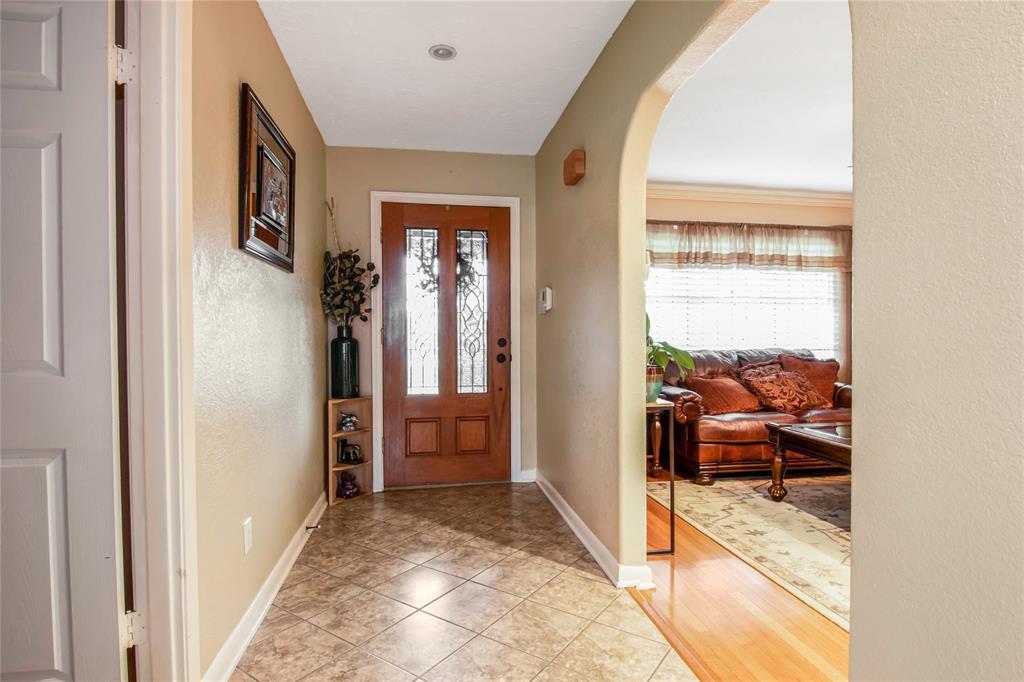 8017 Lanham Lane, Houston, Texas image 4