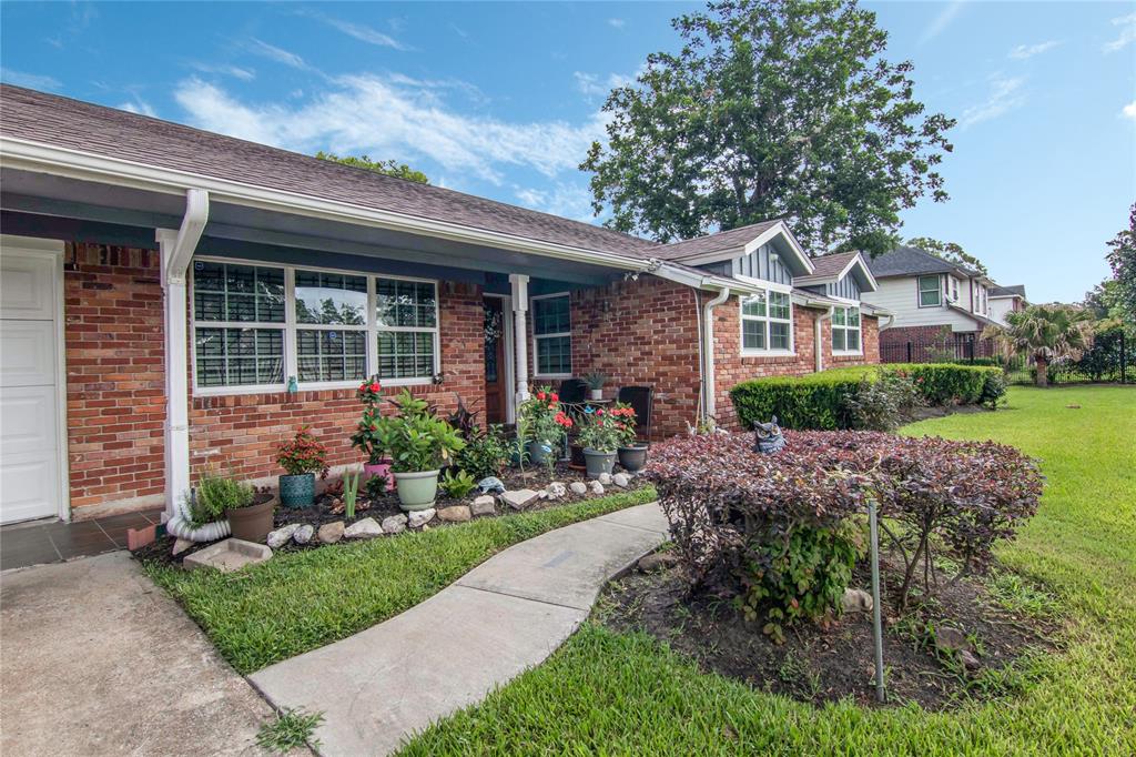 8017 Lanham Lane, Houston, Texas image 3