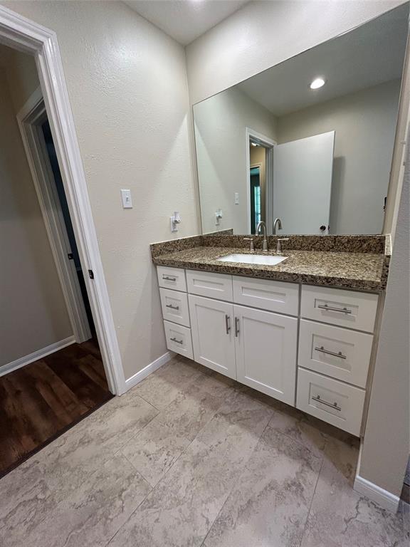 203 Ridgewood Drive, Spring, Texas image 13