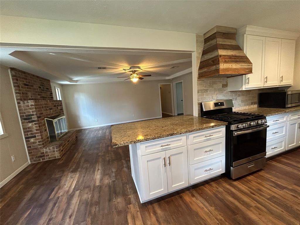 203 Ridgewood Drive