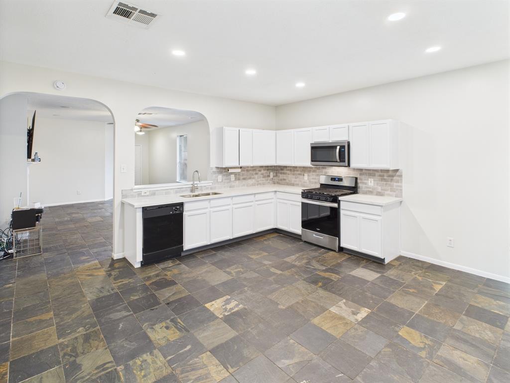 1035 Turnberry Park Lane, Spring, Texas image 11