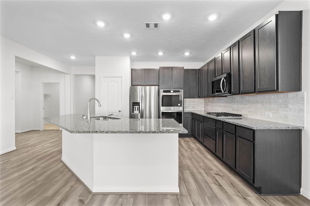 3516 Sage Green Trail, Conroe, Texas image 12