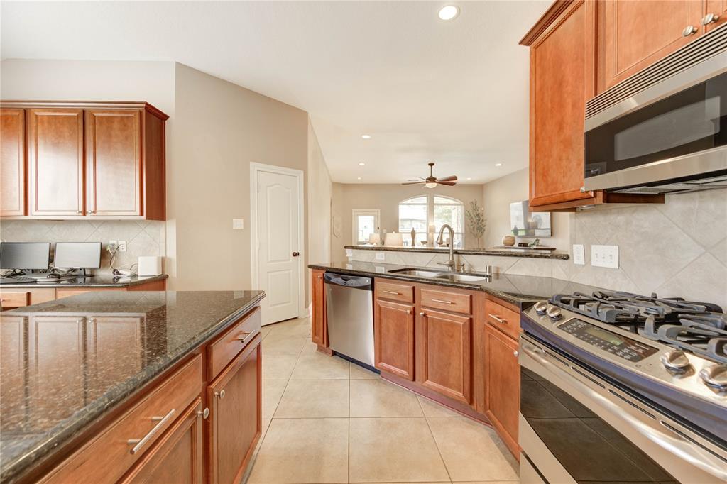 19526 Hayden Grove Drive, Cypress, Texas image 21