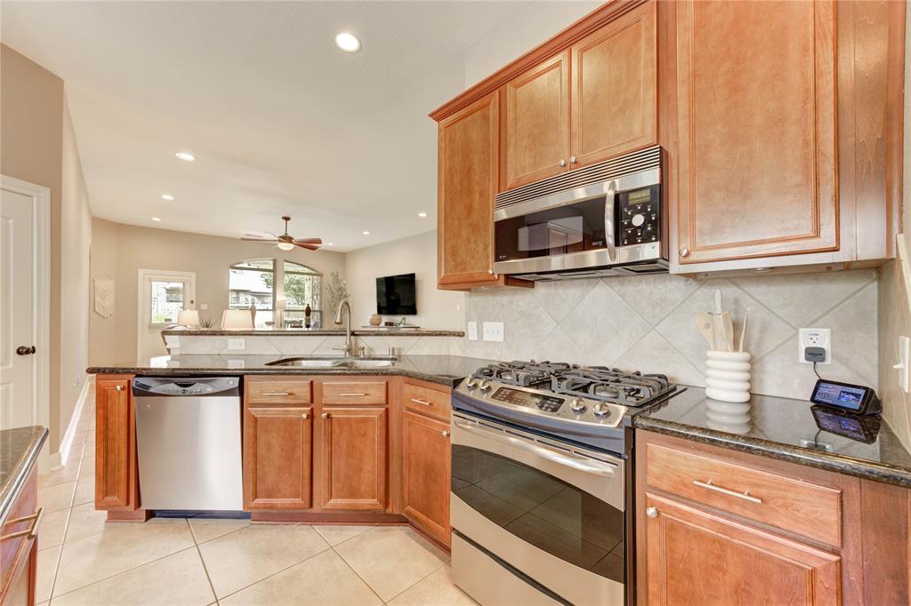 19526 Hayden Grove Drive, Cypress, Texas image 22