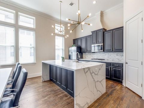 5229 Petty Street E Houston TX 77007