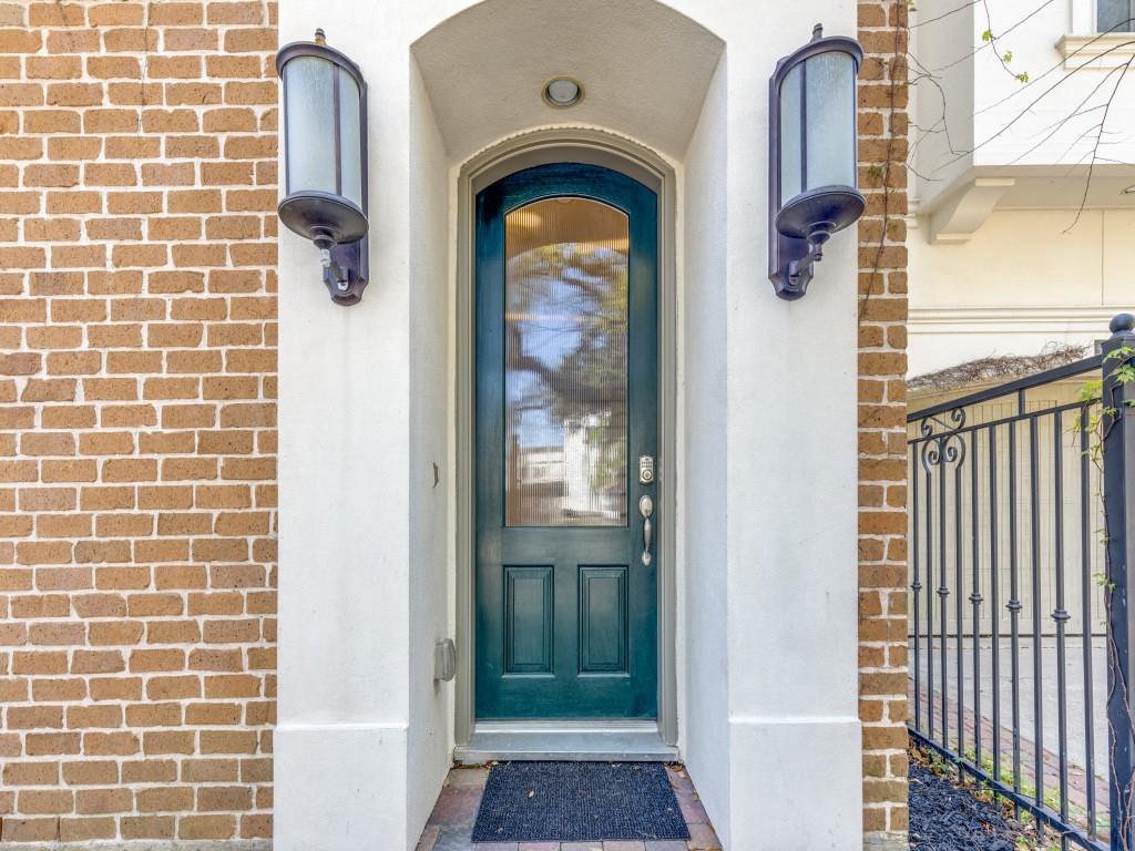 5229 Petty Street #E, Houston, Texas image 2